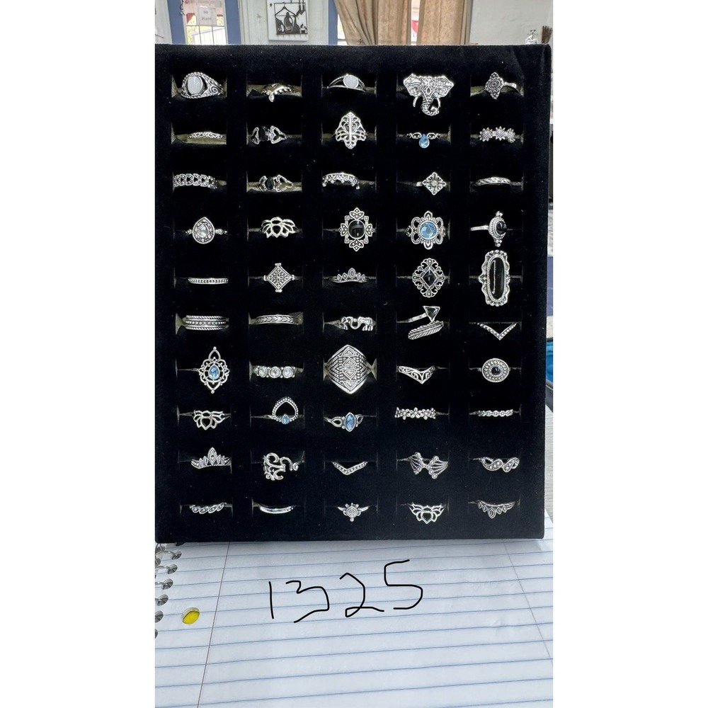 Wholesale Lot Of 50 Rings Costume Silver Onyx Blue In Mixed Sizes - Picture 4 of 4